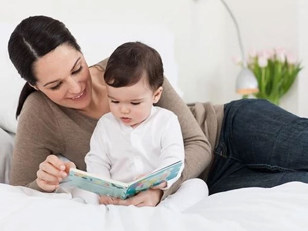 Ngộ nhận của cha mẹ khi chọn sách cho trẻ chưa biết đọc
