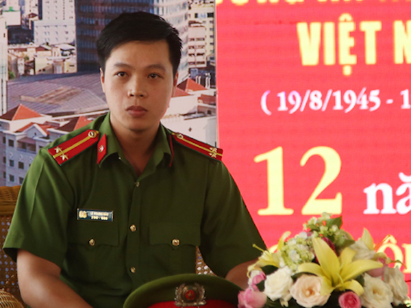 Trinh sát lê chân gãy, bám theo đường dây ma tuý Văn Kính Dương