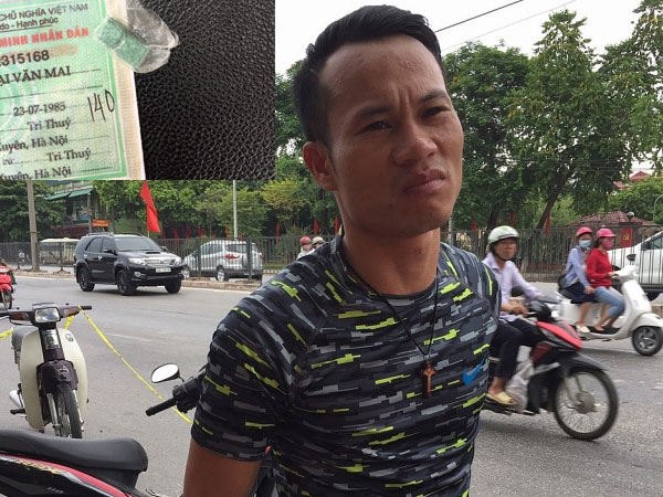 Hà Nội: Nam thanh niên bị bắt sau khi mua "kẹo" ở đường Trần Duy Hưng