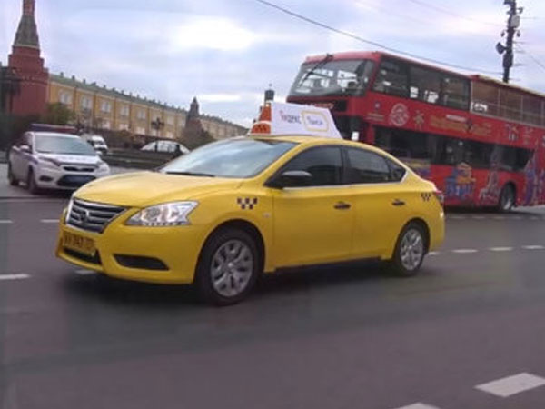 Taxi đại chiến: Đấu trường nóng bỏng của những gã khổng lồ