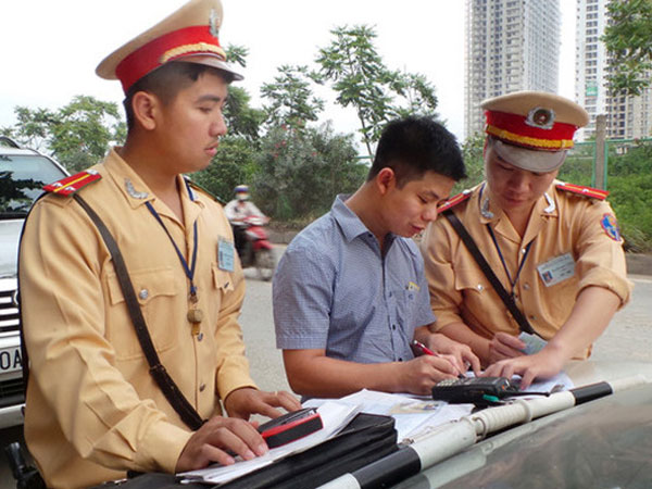 Người tham gia giao thông được sử dụng giấy đăng ký photo