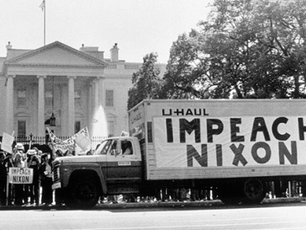 Vụ bê bối khiến Richard Nixon phải rời Nhà Trắng