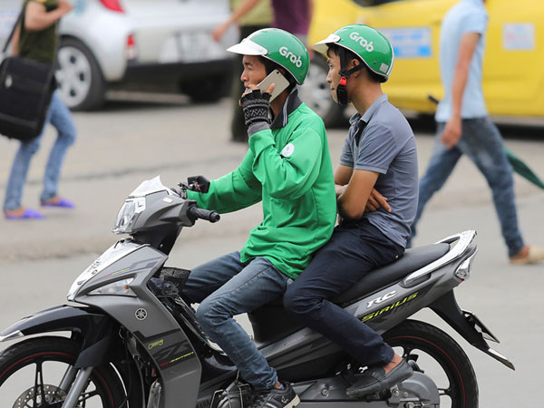 GrabBike tiếp tục bùng nổ đặt xe ảo, tài xế khổ chuyện đình công