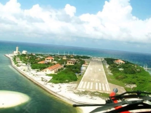 Kiến nghị mở đường bay thẳng ra Trường Sa để khẳng định chủ quyền