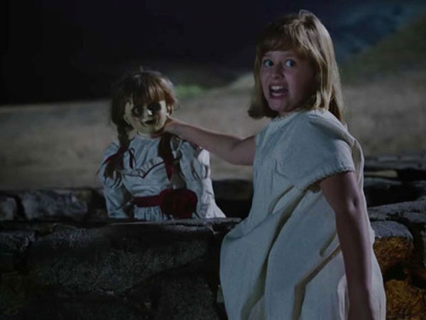 Annabelle - Tạo vật quỷ dữ: Sợ tái mặt và cười té ghế