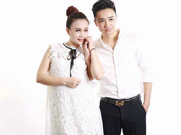 Diễn viên Hoàng Yến sinh con với người chồng thứ 4