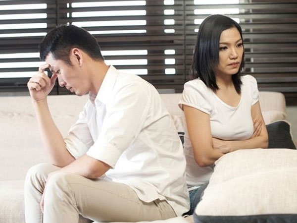 Nhắm mắt cho vợ đi xin mụn con, vợ “được thể” xin liền 3 đứa