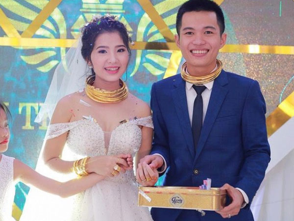Bố của chú rể nói gì về việc tổ chức đám cưới "siêu khủng" cho con?