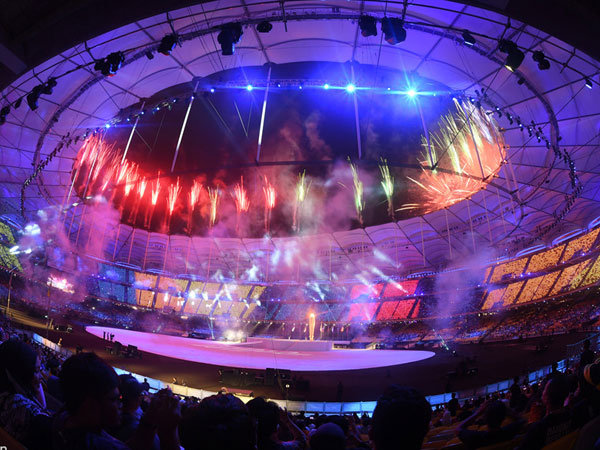 Lễ khai mạc SEA Games 29 ấn tượng dưới cơn mưa xối xả