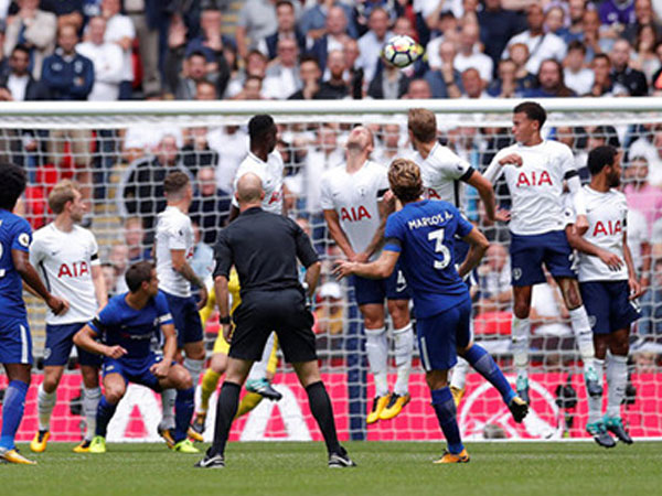 Alonso lên đồng, Chelsea đánh bại Tottenham trên sân khách