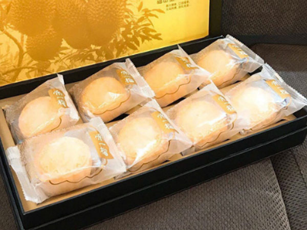 Bánh trung thu nhân sầu riêng tươi giá bạc triệu