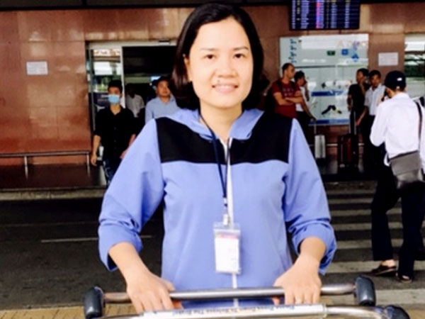 Hà Nội: Nhân viên đẩy xe trả lại hơn 700 triệu khách bỏ quên ở sân bay Nội Bài