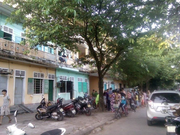 Người đàn ông tử vong trong tư thế treo cổ tại nhà riêng