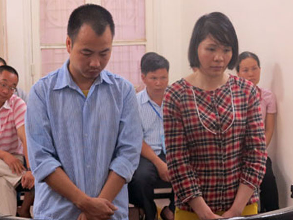 Sau cú điện, nhiều nạn nhân ngoan ngoãn "cúng" tiền tỷ