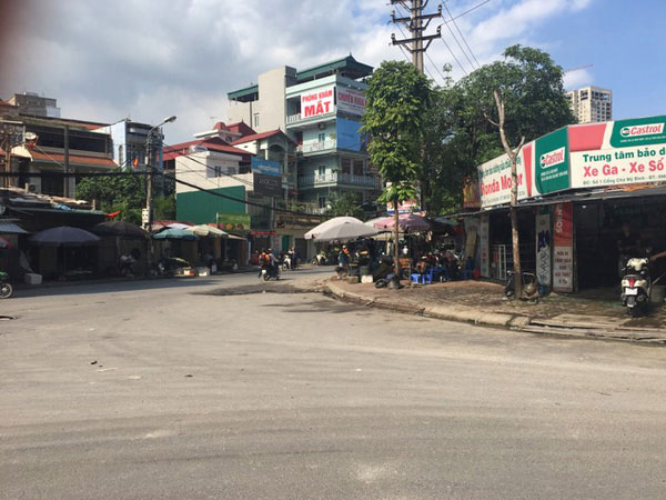 Hà Nội: Hai nhóm thanh niên xô xát sau cuộc nhậu, 2 người thương vong