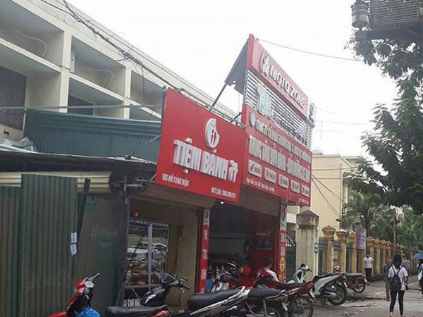 Nổ súng trên phố Hà Nội: Triệu tập nữ thiếu tá công an