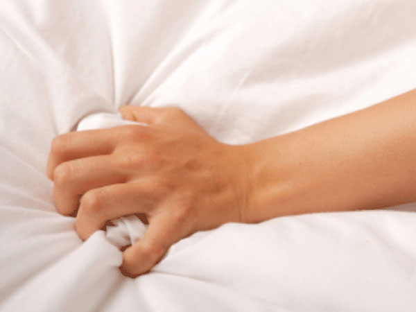 Rối loạn tình dục khiến thiếu nữ luôn chực chờ "lên đỉnh"