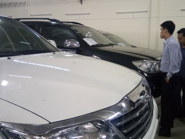 Thuế nhập ô tô cũ tăng thêm 5.000 USD/chiếc