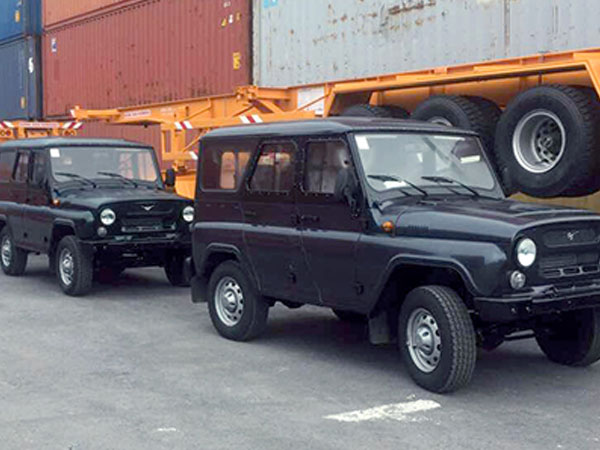 UAZ Hunter bản máy dầu đầu tiên về Việt Nam