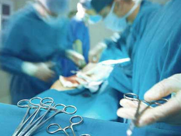 6 tiếng cân não "chiến đấu" với khối u khủng chèn gần hết lồng ngực