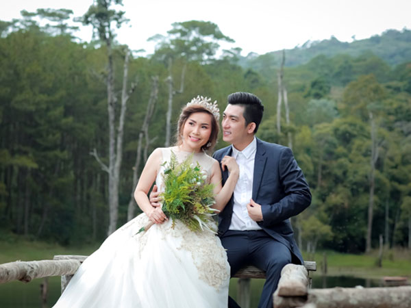 Bảo Duy khoe ảnh cưới lãng mạn ở Đà Lạt với người vợ thứ ba