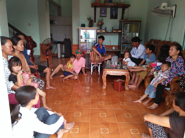 Hàng trăm trẻ 4 tuổi không được đi học mầm non, phụ huynh bức xúc đòi quyền lợi