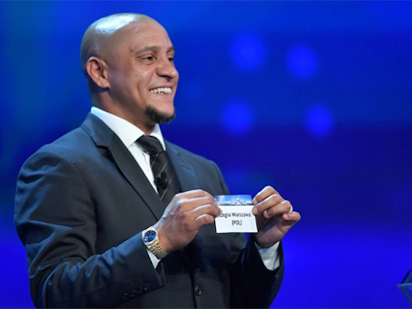 Tòa án Brazil ra lệnh bắt giam Roberto Carlos