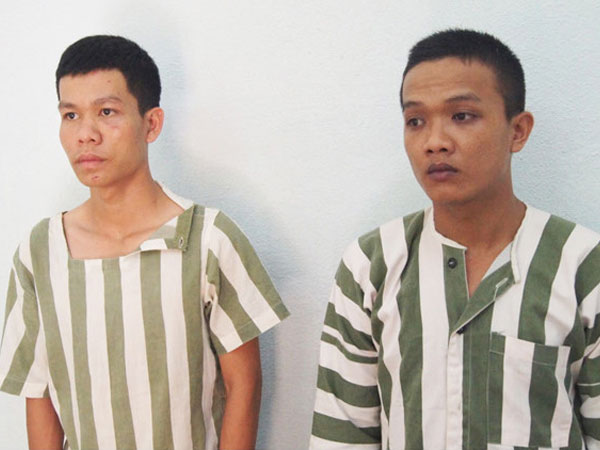 Hỗn chiến vì cầm nhầm mũ bảo hiểm, 9X bị đâm tử vong