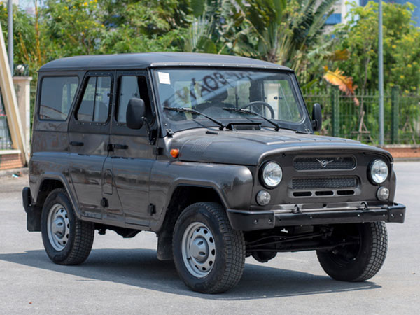 Chi tiết UAZ Hunter bản máy dầu mới tại Việt Nam