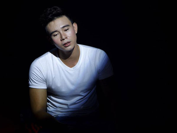 Đông Hùng: "4 năm làm việc kiệt sức để trả khoản nợ 16 tỷ đồng cho mẹ"