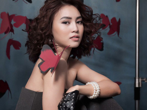 Lan Ngọc biến hóa với phong cách sexy và hiện đại