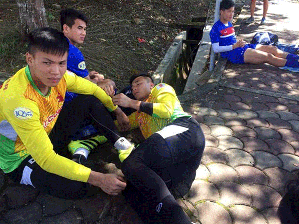 Nhìn lại SEA Games 29 qua những... sự cố và trò lố