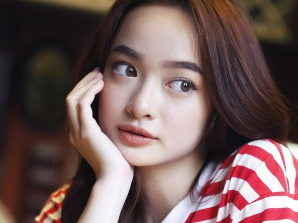 Hot girl ngực khủng của "Em chưa 18" lên tiếng về tin đồn nổi tiếng nhờ gia đình giàu có