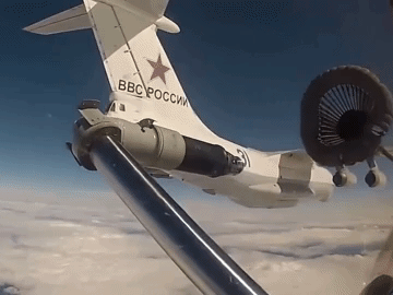 [Infographic] Il-78M "bầu sữa trên không" tiếp thêm sức mạnh cho chiến đấu cơ Nga