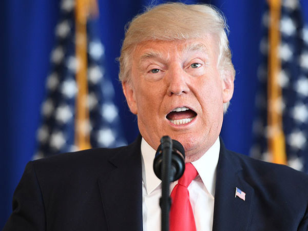 Ông Trump tuyên bố đối thoại "vô dụng" với Triều Tiên