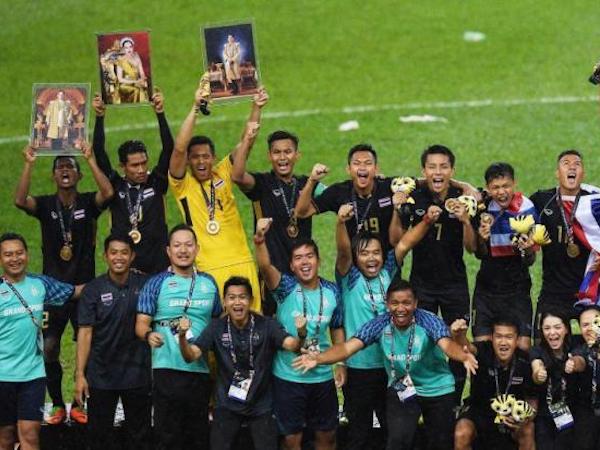 Giành HCV SEA Games 29, U22 Thái Lan ngập trong tiền thưởng