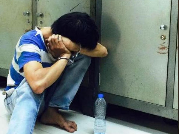 Hà Nội: Nam thanh niên ngáo đá, xông vào buồng khống chế cháu ruột làm con tin