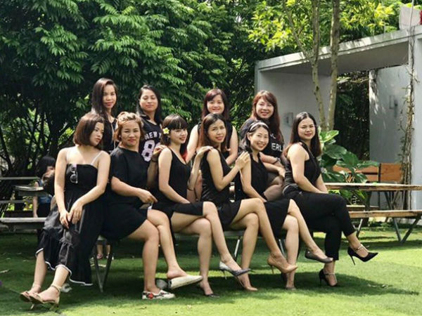 Chỉ quen qua mạng, dàn 11 mẹ bỉm sữa Hà Nội đèo bồng "1 nách 2 con" đi dã ngoại