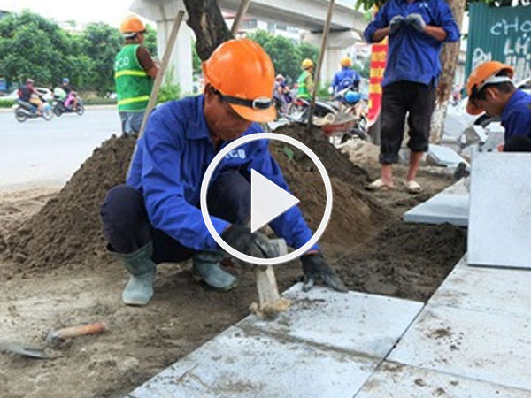 Video: Hà Nội thay vỉa hè gạch đỏ bằng đá xanh