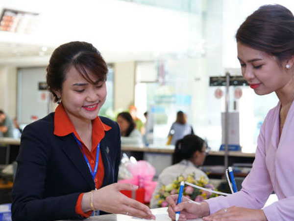 8 tháng, tăng trưởng tín dụng đạt 11,5%, lãi suất cho vay có thể giảm thêm