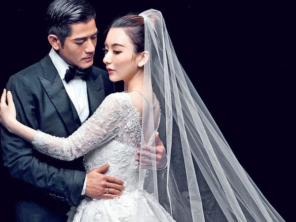 Quách Phú Thành đón con gái đầu lòng ở tuổi 52