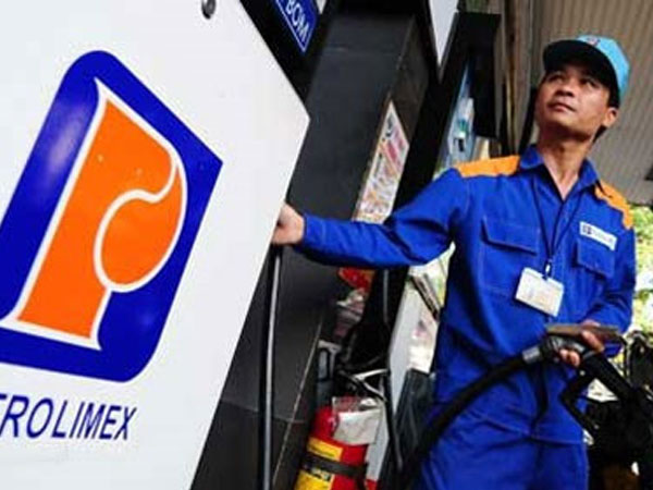 Xăng dầu sẽ tăng tiếp 400-500 đồng một lít vào ngày mai?