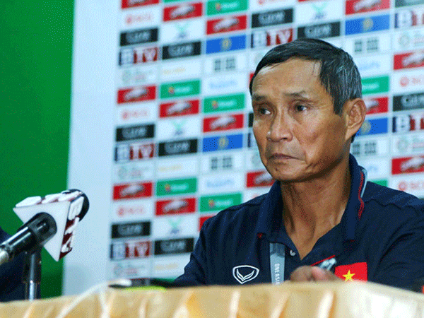 HLV Mai Đức Chung: "Tuyển Campuchia đã thực sự gây khó cho Việt Nam"