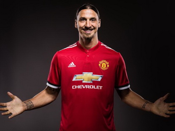 Ra sân tại Champions League, Zlatan Ibrahimovic phá kỷ lục cùng MU