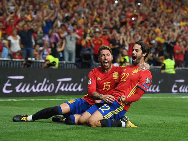 5 đội tuyển sắp giành vé dự World Cup 2018