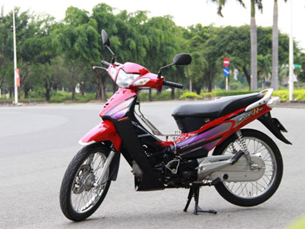 Honda Future II - Xe đi 10 năm không mất giá tại Việt Nam