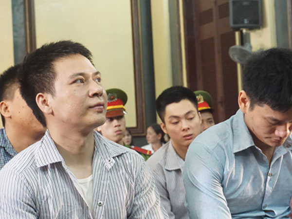 Điều tra lại vụ cưỡng đoạt nửa tỷ của người bán dâm đồng tính