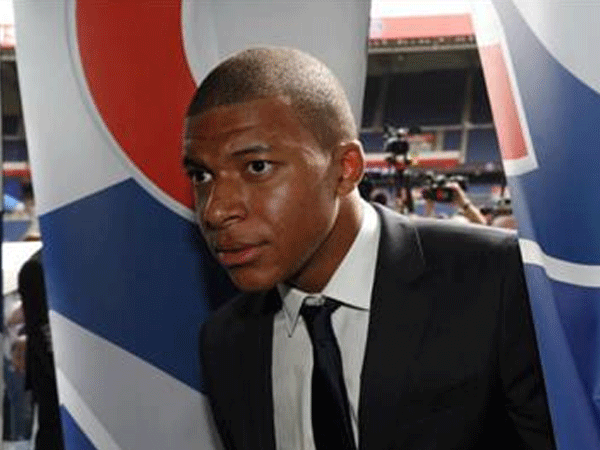 Mbappe tiết lộ đã từ chối Arsenal và Wenger để tới PSG