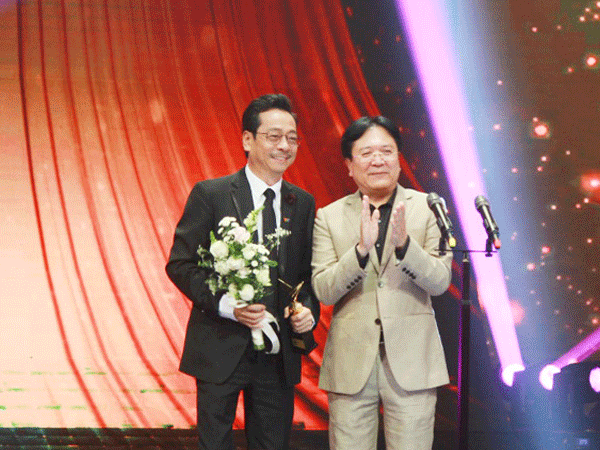 "Người phán xử" thắng lớn ở VTV Awards 2017