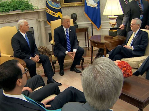 Quyết định gây "sốc" đảng Cộng hòa của Tổng thống Trump